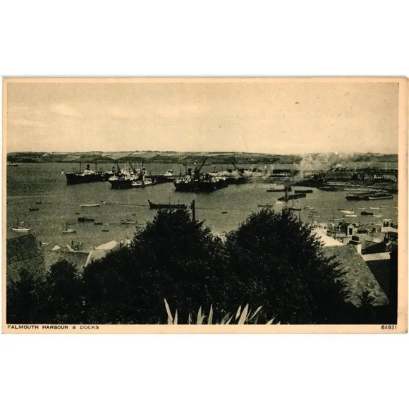 Falmouth Harbour & Docks Postcard - Picture 1 of 2